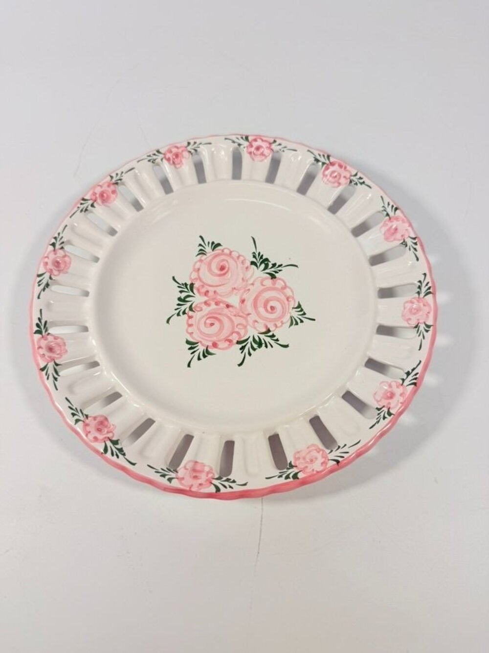 Pottery Reticulated Plate Hand Painted Floral Vintage Vestal Alcobaca Portual Ce - Picture 2 of 16